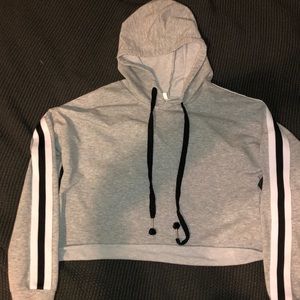 Light weight cropped hoodie
